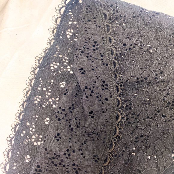 Women's Lace Boho Over Sized Bell Sleeve Shirt Eyelet Pattern Red Haute Brand S - Picture 12 of 14